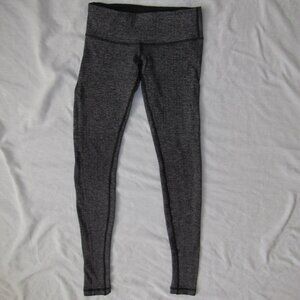 Lululemon Toasty Fleece Lined Black Gray Herringbone Low Rise Leggings sz 4